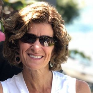 Meet your Posher, Julie